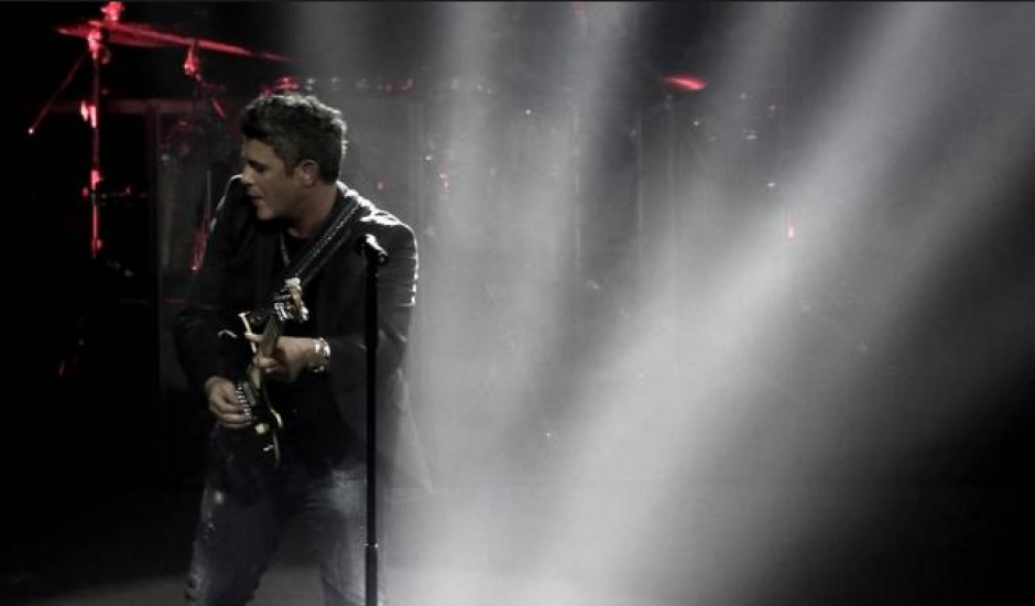 Alejandro Sanz defiende a una mujer maltratada en pleno concierto. (Foto: universalmusica.com)