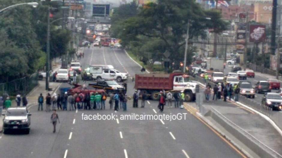 Accidente En La Calzada Roosevelt Deja Un Fallecido Y Cierre De La Vía