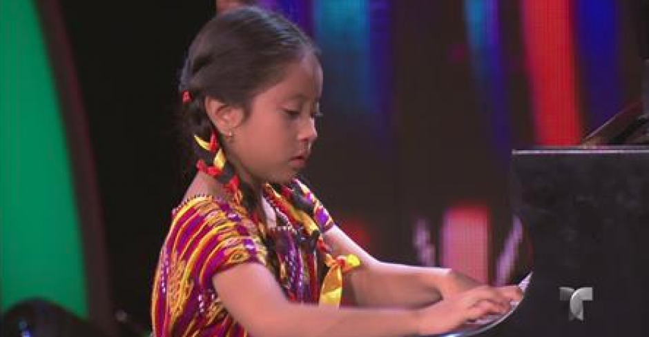 La prodigiosa pianista kakchiquel mostró su talento en el programa Siempre Niños. (Foto: Facebook/Siempre Niños)