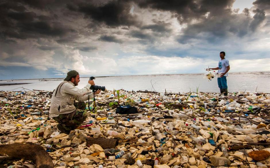 Sergio Izquierdo es un fotógrafo y conservacionista guatemalteco, con tu ayuda puede retratar los efectos de la contaminación a nivel mundial. (Foto: Facebook/Sergio Izquierdo)