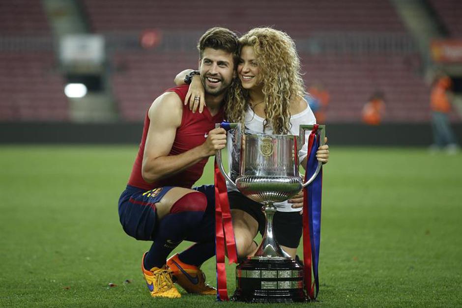 La familia Piqué Mebarak fue al estadio por primera vez los 4 juntos en el duelo entre el Barcelona y Valencia.