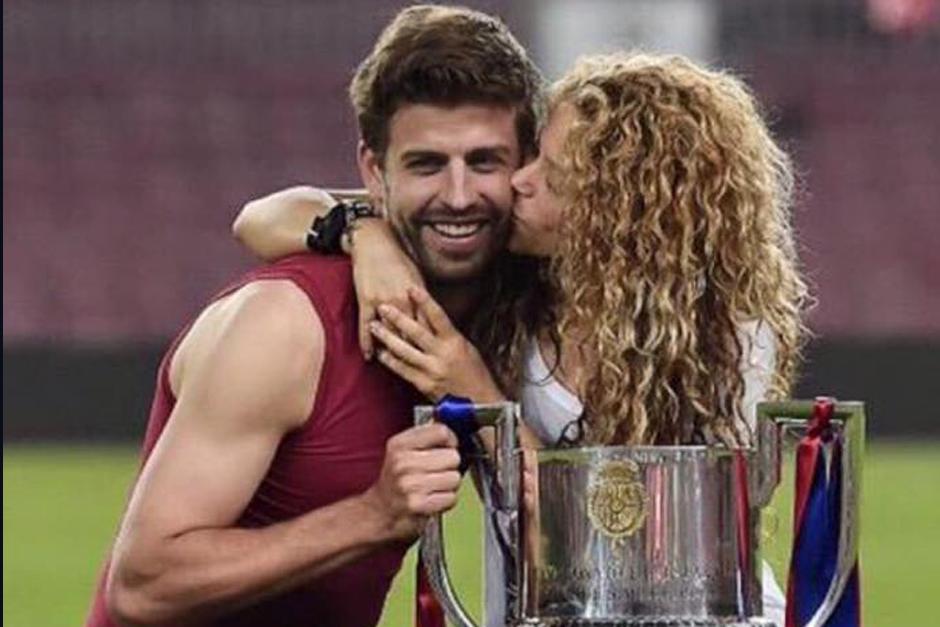 Shakira describe el video como "Esto es vivir con un futbolista!"