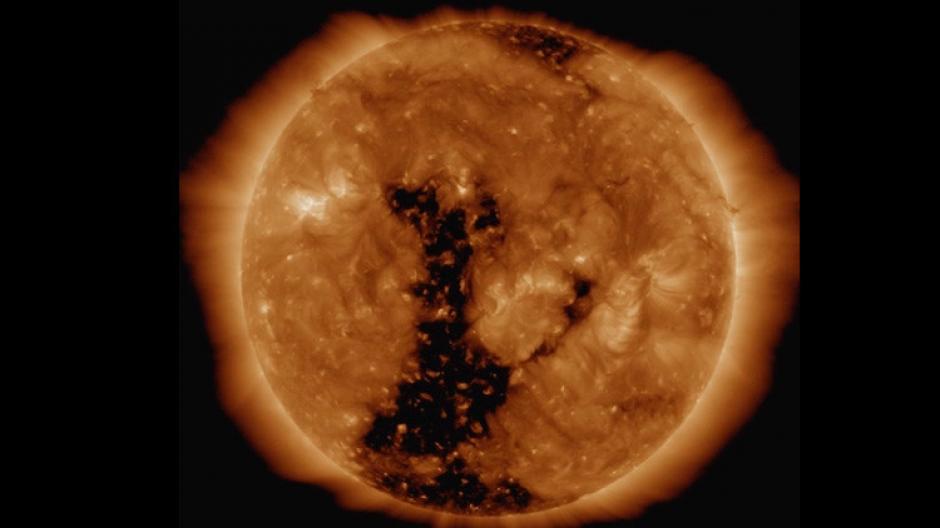 Investigadores de la NASA observaron una mancha oscura en el Sol, los primero días de enero. (Foto: actualidad.rt.com)