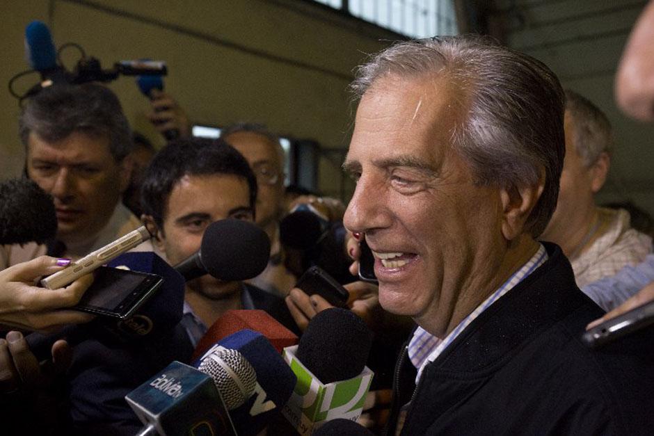 En su discurso, Tabaré Vásquez, pidió apoyo a la población uruguaya para que lo guíen durante su gobierno. (Foto: AFP)