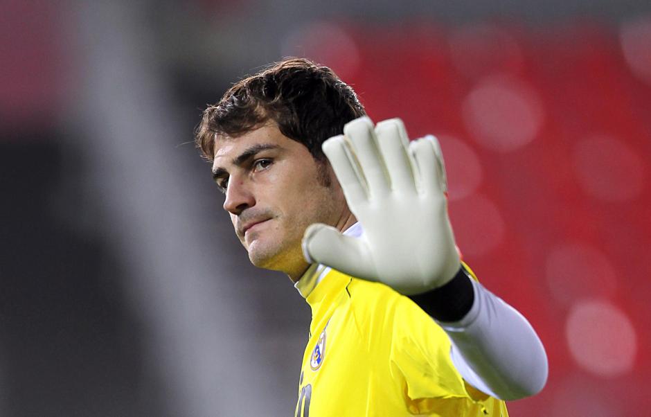 Iker Casillas dirá adiós al Real Madrid tras una carrera de 25 años en el club merengue. (Foto: taringa.net)
