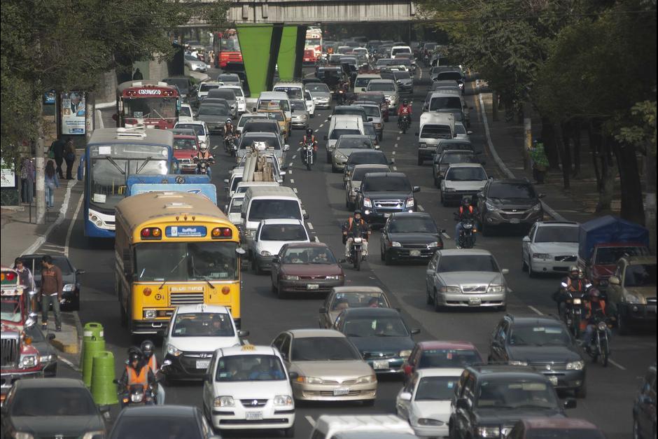 El tránsito vehicular se incrementará entre el 15 y 25 de enero próximos. (Foto: Archivo/Soy502)