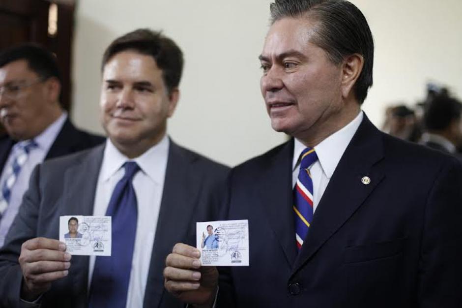 El binomio que correrá por la presidencia del país por la UCN recibió formalmente sus credenciales. &nbsp;(Foto: Wilder López/Soy502)&nbsp;