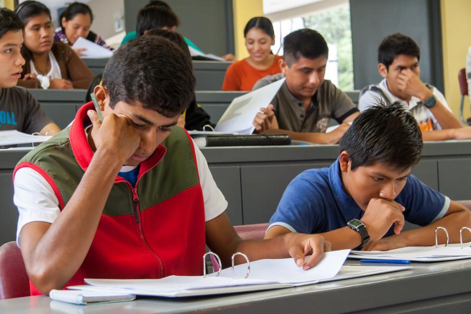 Algunos requisitos para aplicar a estas becas son que seas guatemalteco y tengas dificultades económicas. (Foto: udep.edu.pe)