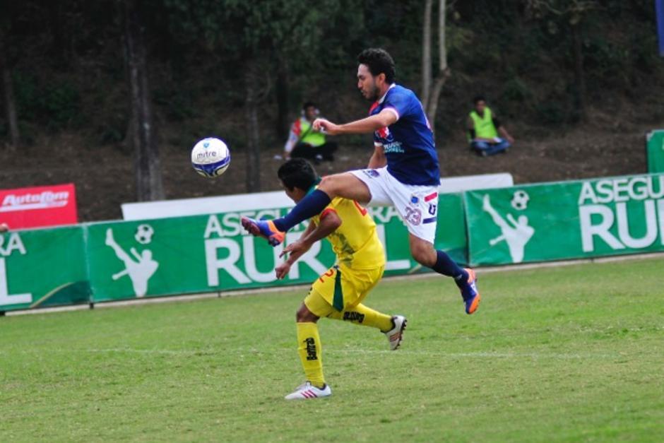 El mexicano Carlos Kamiani Félix es el actual goleador del torneo con 10 tantos, y su equipo, la Universidad, lidera el certamen con 15 puntos. (Foto: Nuestro Diario)