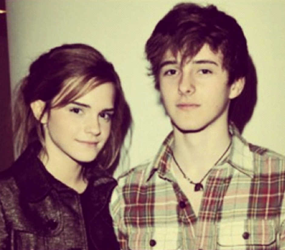 Emma Watson presume a su guapo hermano. (Foto: La guioteca)