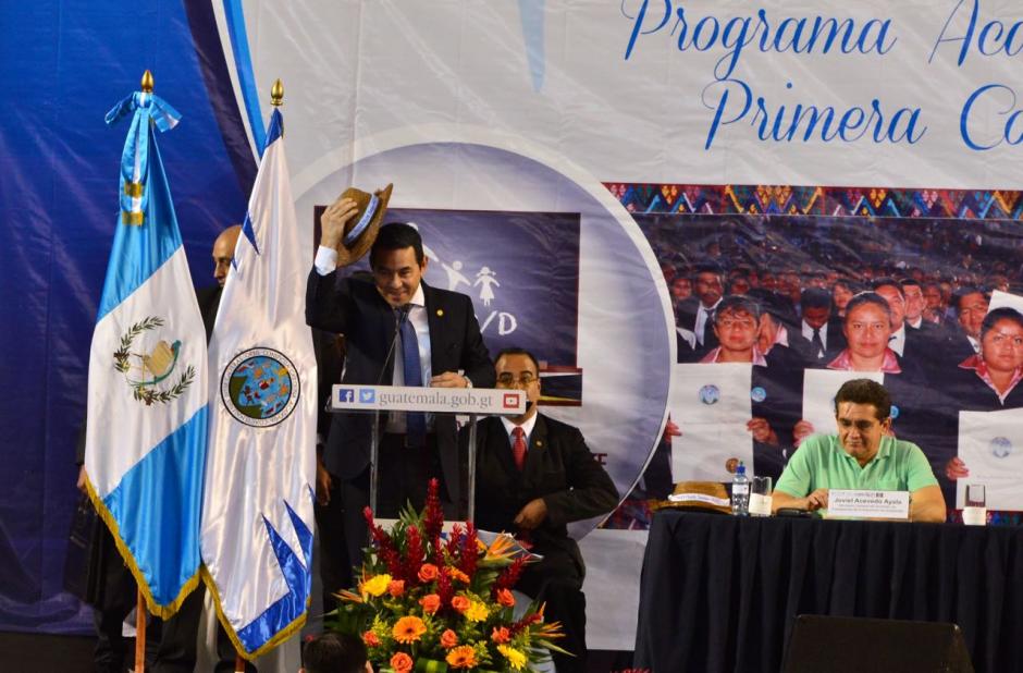 El presidente Jimmy Morales respaldo al sindicato de Joviel Acevedo. (Foto: Jesús Alfonso/Soy502)