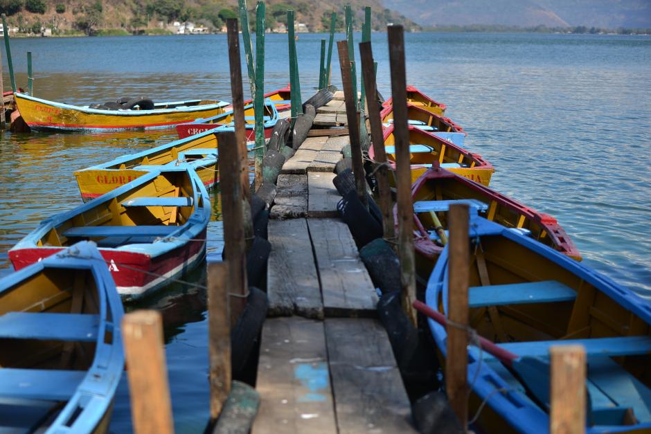 La vicepresidenta Roxana Baldetti aseguró que, al finalizar el año, el lago de Amatitlán estará tan limpio que invitará a comer una mojarra a la prensa para demostrar que sí se pudo limpiar. (Foto: Wilder López/Soy502)