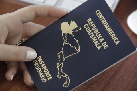 ¿Cuándo se normalizará el trámite de los pasaportes?