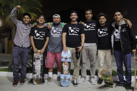 Christian Skaters, los jóvenes que ayudan en patineta al prójimo