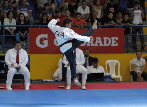 Espectacular rutina de oro del "poomsae" en taekwondo de los Juegos
