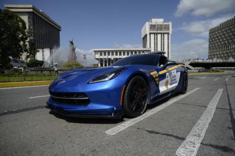 Así es el lujoso Corvette que ahora patrullará las calles del país