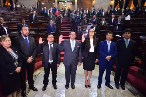 Tres nuevos diputados para sustituir a un prófugo y dos arrestados