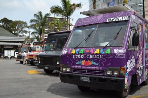 Food Trucks se aglomeran en una gremial para garantizar su servicio