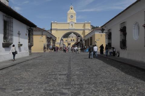 Termina remozamiento del Arco de Santa Catalina en Antigua