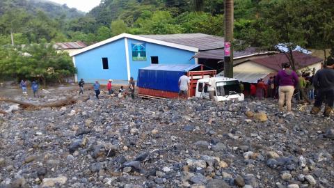 Desborde de río en Alta Verapaz deja un muerto y varios desaparecidos