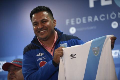 Cobanero Amarini Villatoro asume como técnico de la Selección 