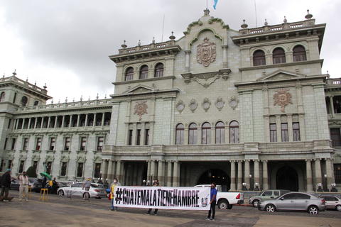 La Olla Comunitaria regresa bajo el lema #GuatemalaTieneHambre