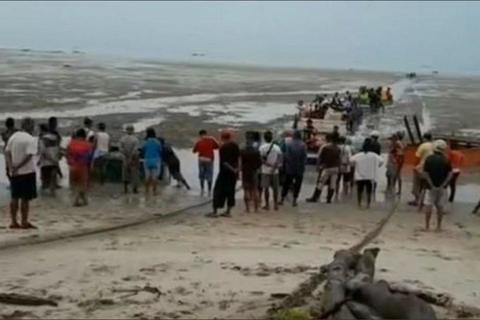 el mar desaparece antes de un tsunami