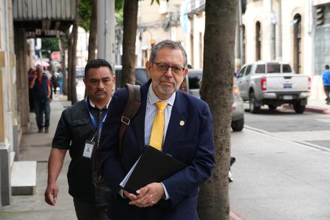 'Ustedes sostienen el sueño que se merece Guatemala', dice exministro a diputados