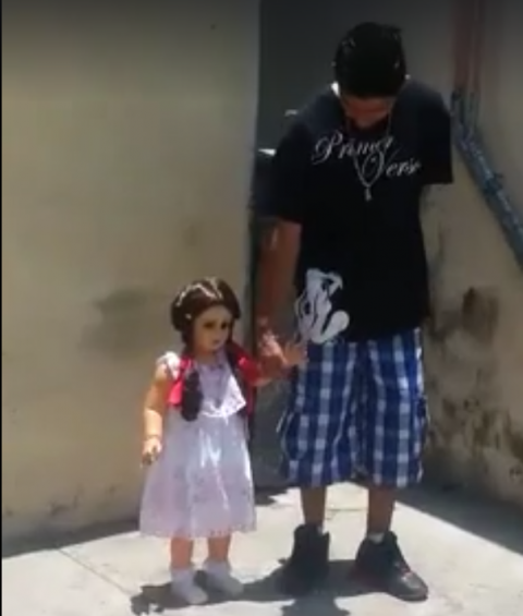 rosita la muñeca que camina