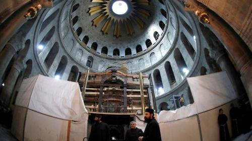 Después de varios siglos, reabren la tumba de Jesucristo en Jerusalén 