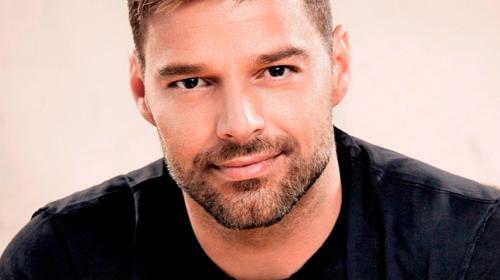 Ricky Martin baila en ropa interior y levanta suspiros