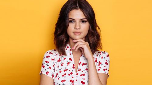 Esta es la doble de Selena Gomez que también tiene miles de seguidores