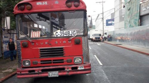 Ataque armado contra bus complica tránsito en bulevar Los Próceres
