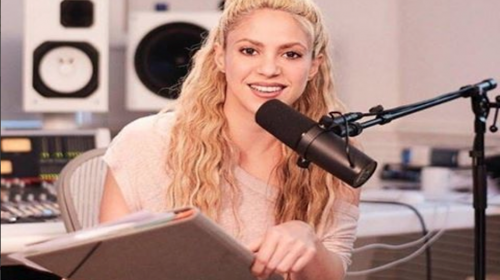 Shakira se estrena como locutora de radio