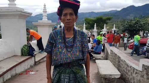 Doña Nico, a sus 67 años, corre por primera vez una 21K en Esquipulas