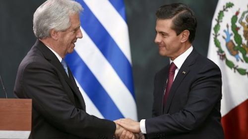 Peña Nieto confunde el país del presidente de Uruguay y recibe burlas