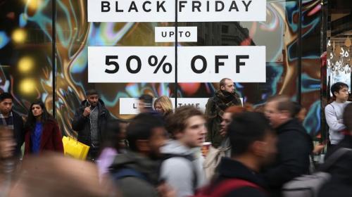 Peleas y un tiroteo interrumpen el Black Friday en Estados Unidos