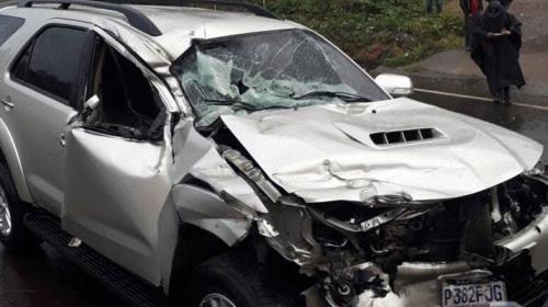 Diputado de la UNE sufre grave accidente en Sololá 