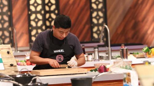 El guatemalteco Manuel Tol rumbo a la final de "MasterChef" Latino