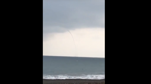 Video: sorprendente formación de tornado cerca de playas de Monterrico