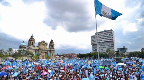 Seis momentos en que la bandera de Guatemala ha sido protagonista