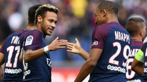 El imperdible "trolleo" de Neymar a Mbappé en el camerino del PSG