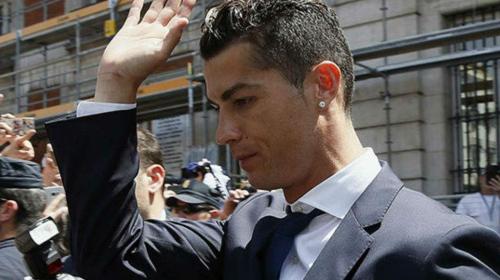 Italia podría embargar el salario y la ficha de Cristiano Ronaldo