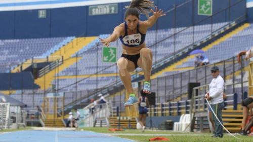 Thelma Fuentes ganó oro en el Centroamericano de atletismo 