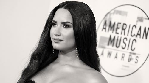 Famosos envían mensajes de apoyo a Demi Lovato