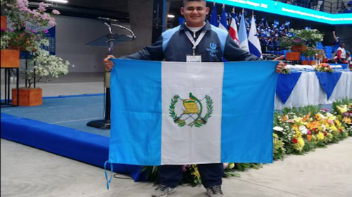 Atleta vende su moto para participar y trae medalla de oro a Guatemala