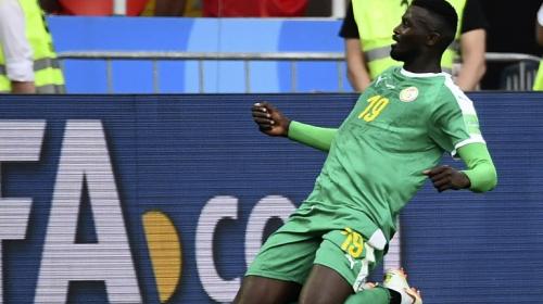 Senegal aprovechó las falencias de Polonia y se llevó los tres puntos
