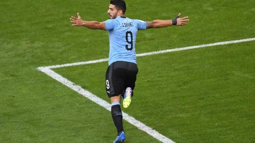 Luis Suárez dispara su primer golazo y Uruguay ya derrota a Rusia