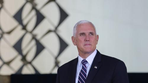 Presidentes del Triángulo Norte hablarán sobre migración con Pence