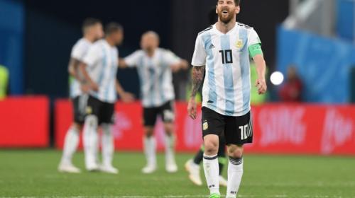Jugador menos valuado del Mundial cambió la camisola con Messi 
